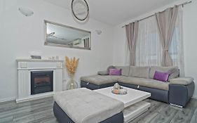 Apartment Anachi